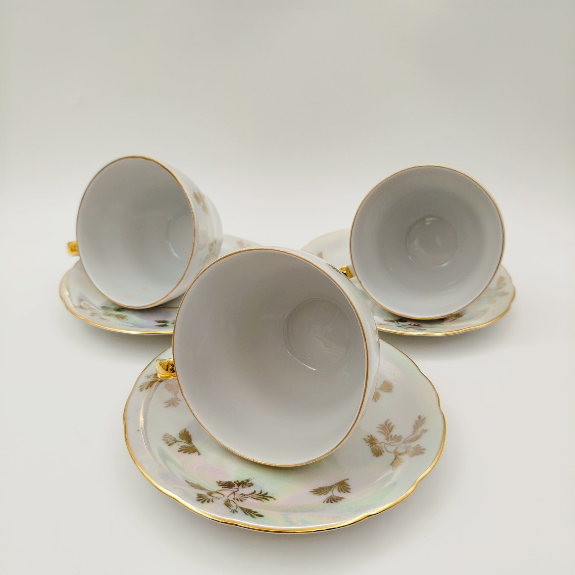 Сервиз чайный "Мадонна" на 5 персон (13 предметов), фарфор, деколь, люстр, золочение, Kahla, ГДР, 1967-1987 гг.