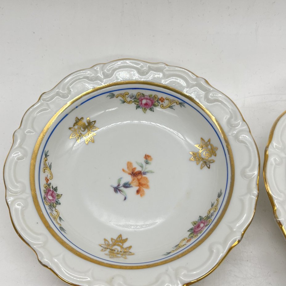 Набор из 3 розеток с цветочным декором и фигурным краем, фарфор, золочение, деколь, Kahla, ГДР, 1960-1980 гг.