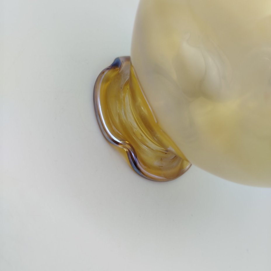 Графин (штоф) "Лебедь" с фигуркой внутри, Ламповый завод