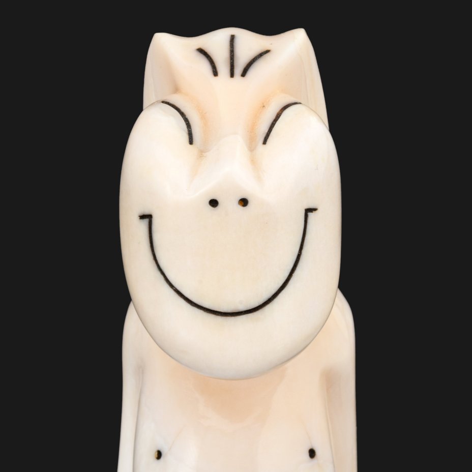 Статуэтка (настольное украшение) "Пеликен", кость, резьба, Россия, 1980-1990 гг.