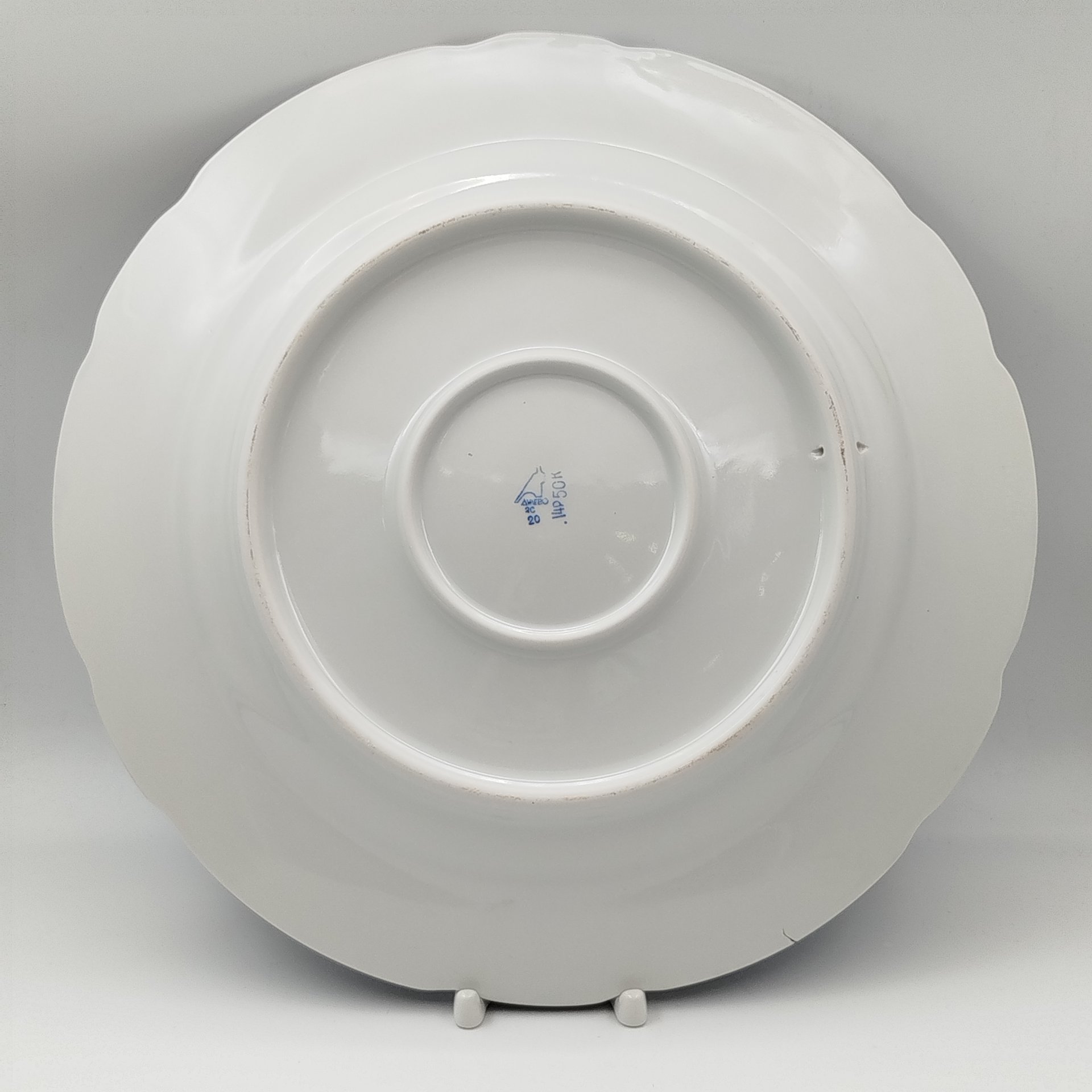 Блюдо декоративное большое "Олени в лесу", фарфор, Дулевский фарфоровый завод (Дулёво), СССР, 1968-1991 гг.