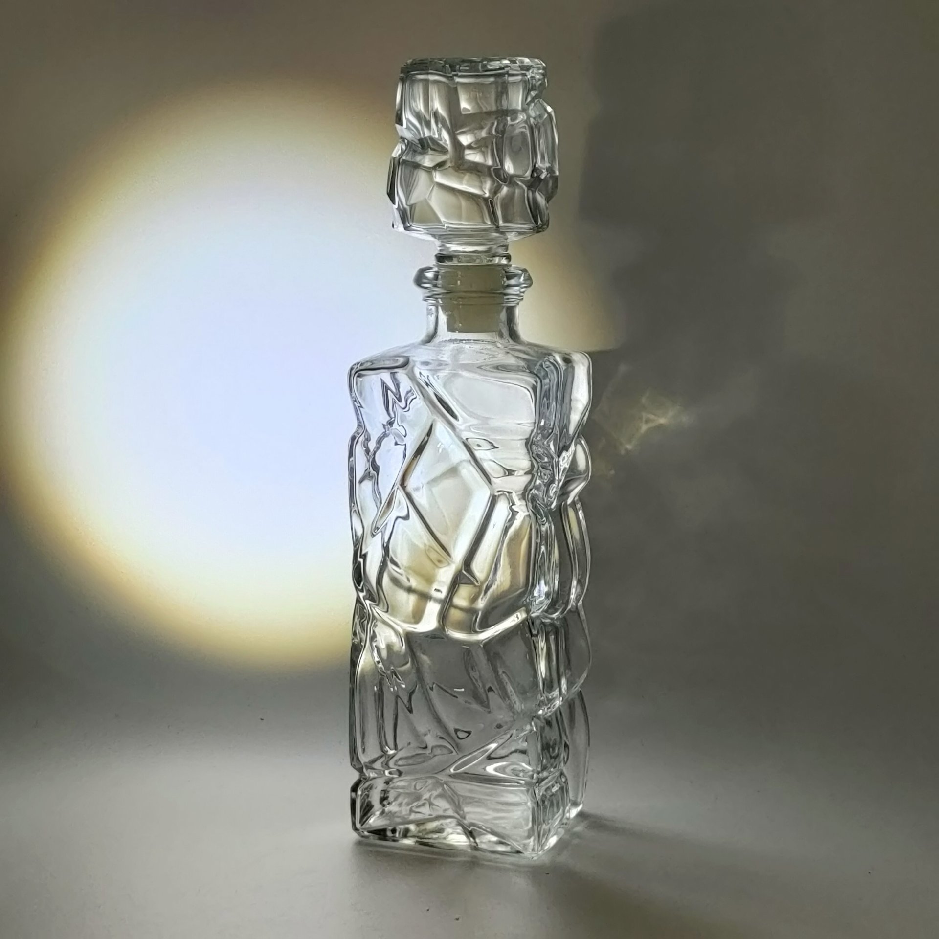 Флакон для одеколона "Айсберг", стекло, пластмасса, Египет, 1980-2010 гг.