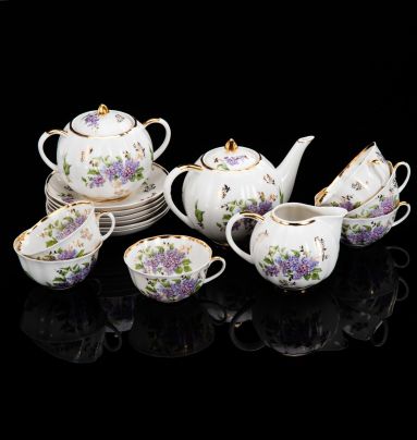 Сервиз чайный на 6 персон "Сирень" (15 предметов), фарфор, деколь, золочение, Дулевский фарфоровый завод (Дулёво), СССР, 1958 г.