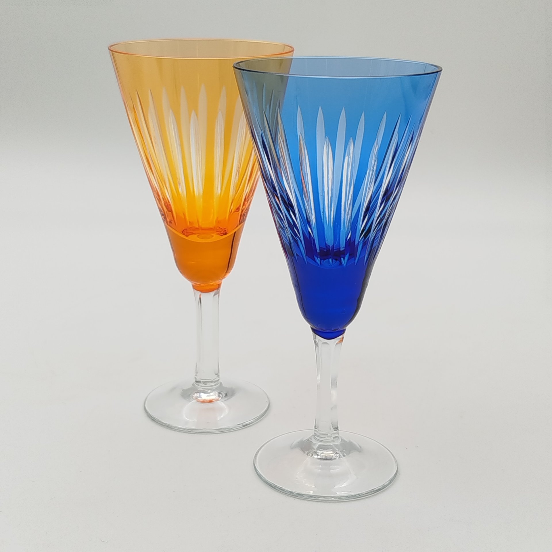 Пара бокалов