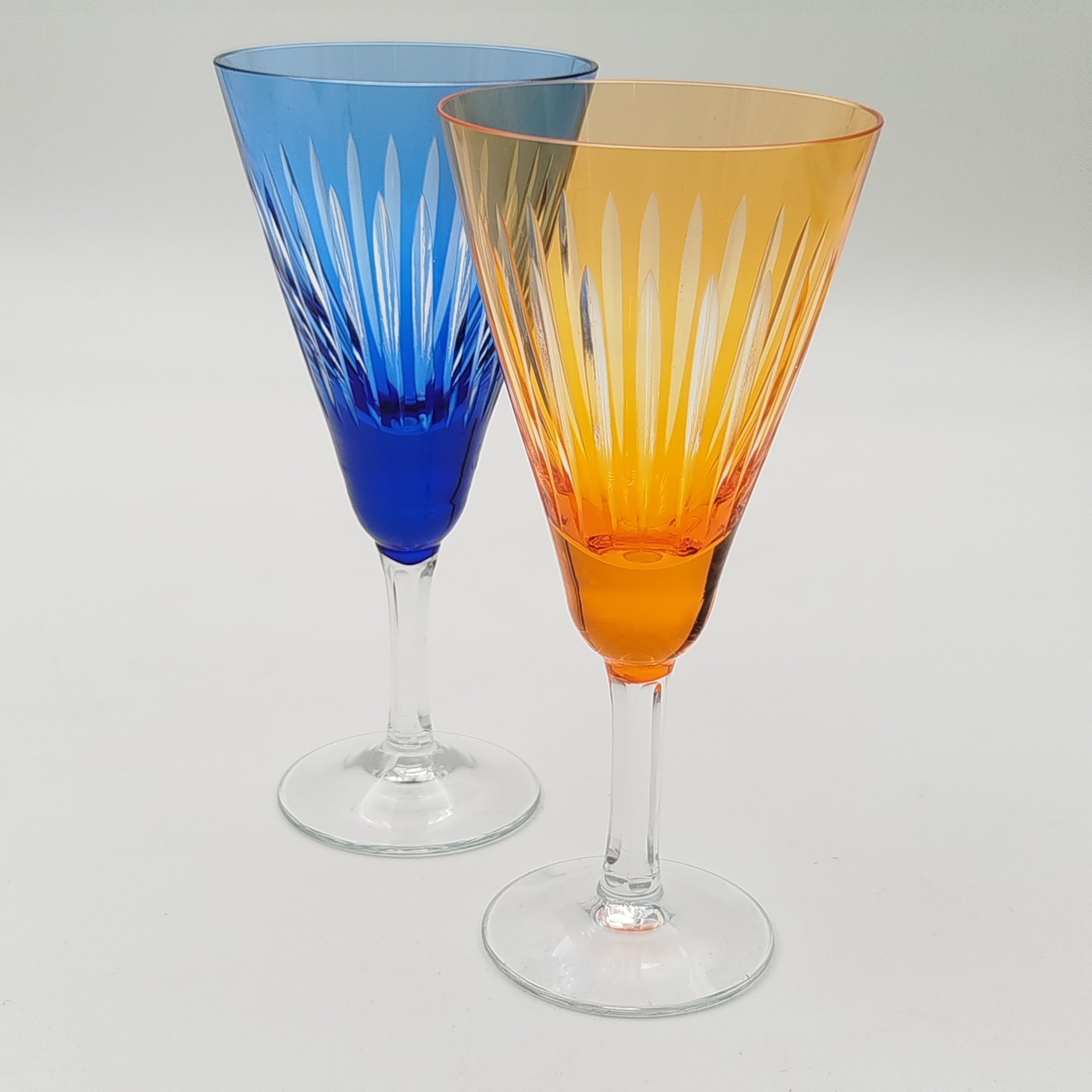 Пара бокалов