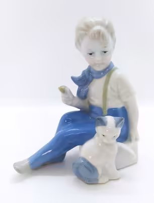 Статуэтка "Девочка с кошкой", VEB Porzellanfiguren Lippelsdorf (Липпельсдорф)