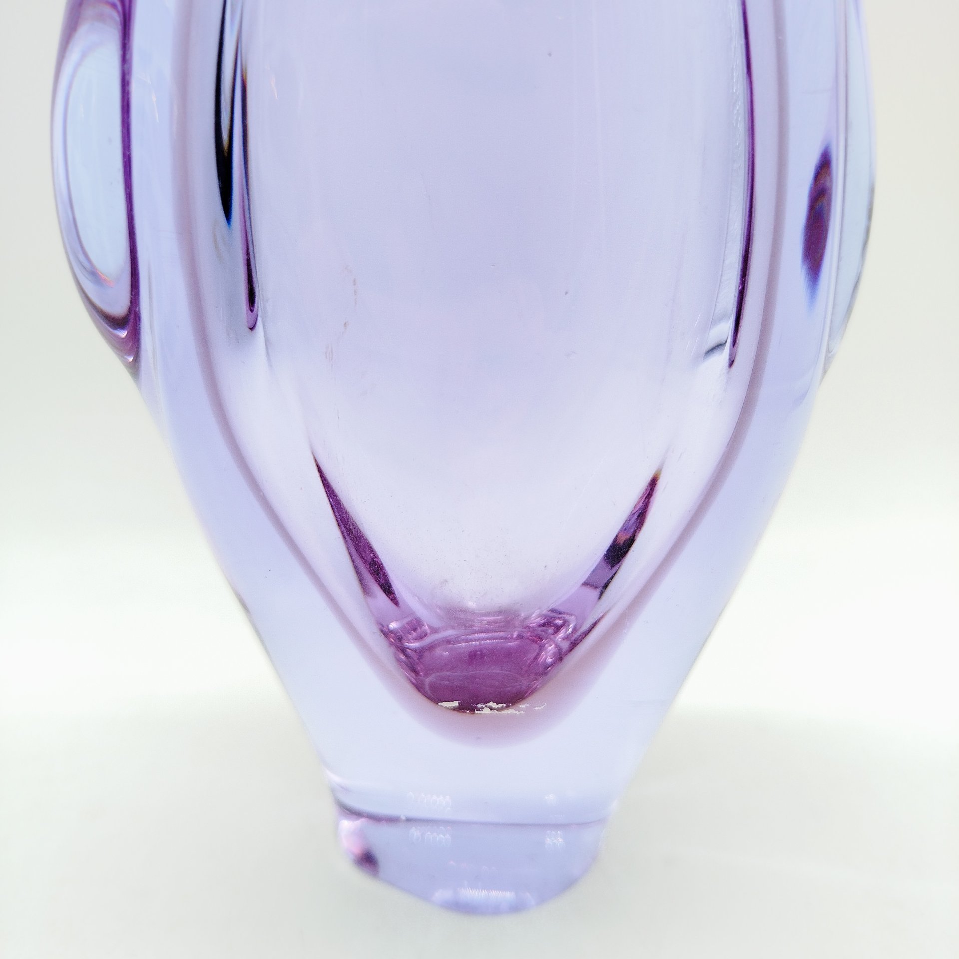 Ваза, дизайнер Miloslav Klinger (Милослав Клингер), номер модели - 70068/26, Zelezny Brod Sklo (Железнобродский стекольный завод)