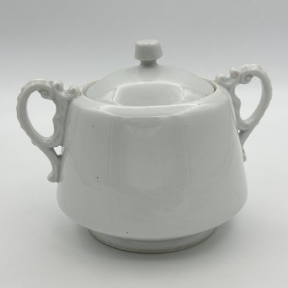 Сахарница с фигурными ручками, фарфор, Товарищество М.С. Кузнецова