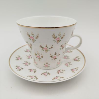 Пара кофейная с нежным цветочным декором, фарфор, деколь, золочение, Ленинградский фарфоровый завод (ЛФЗ), СССР, 1970-1991 гг.