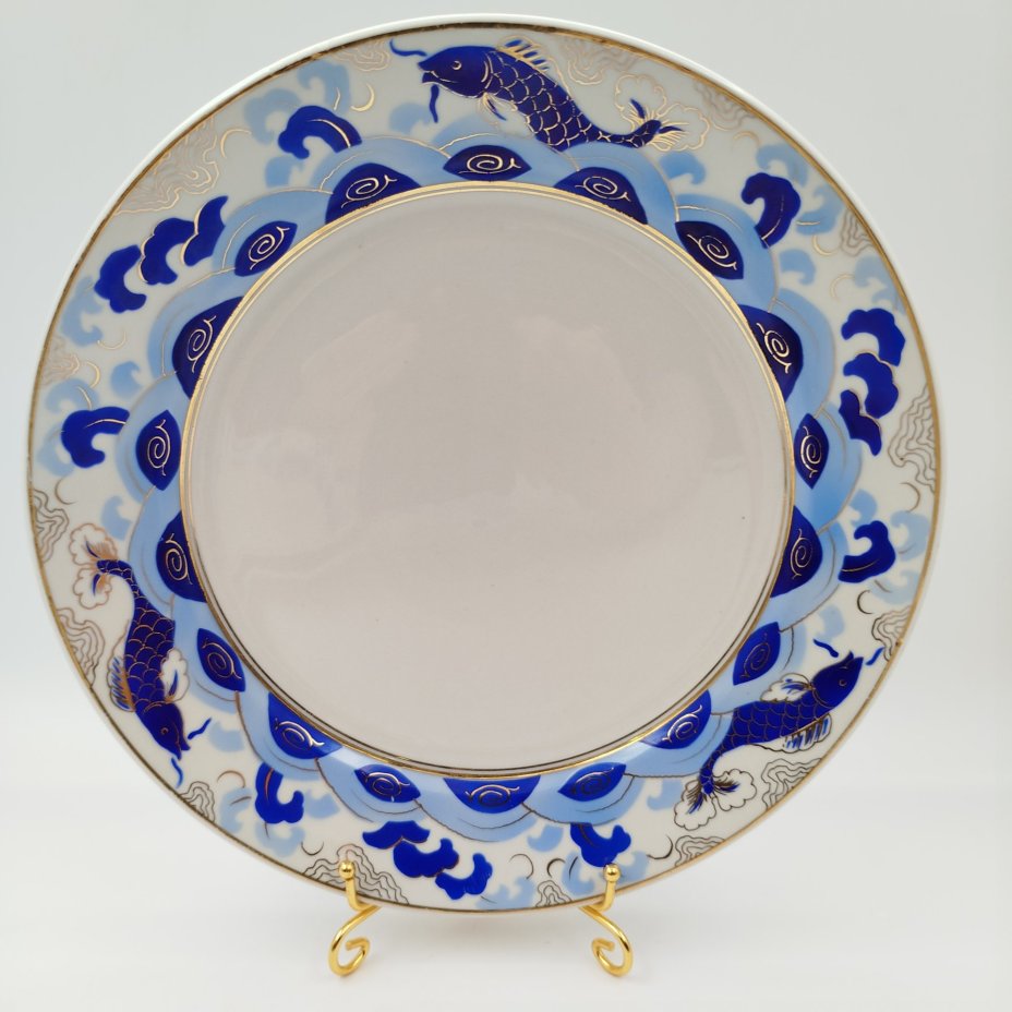 Набор обеденных тарелок на 3 персоны, с орнаментом в виде рыб по борту