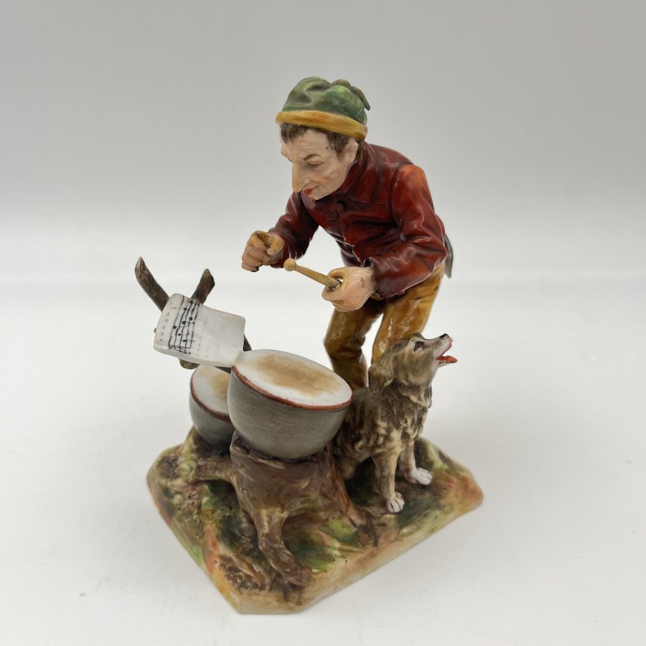 Статуэтка "Барабанщик с собакой", фарфор, роспись, Европа, 1970-1990 гг.