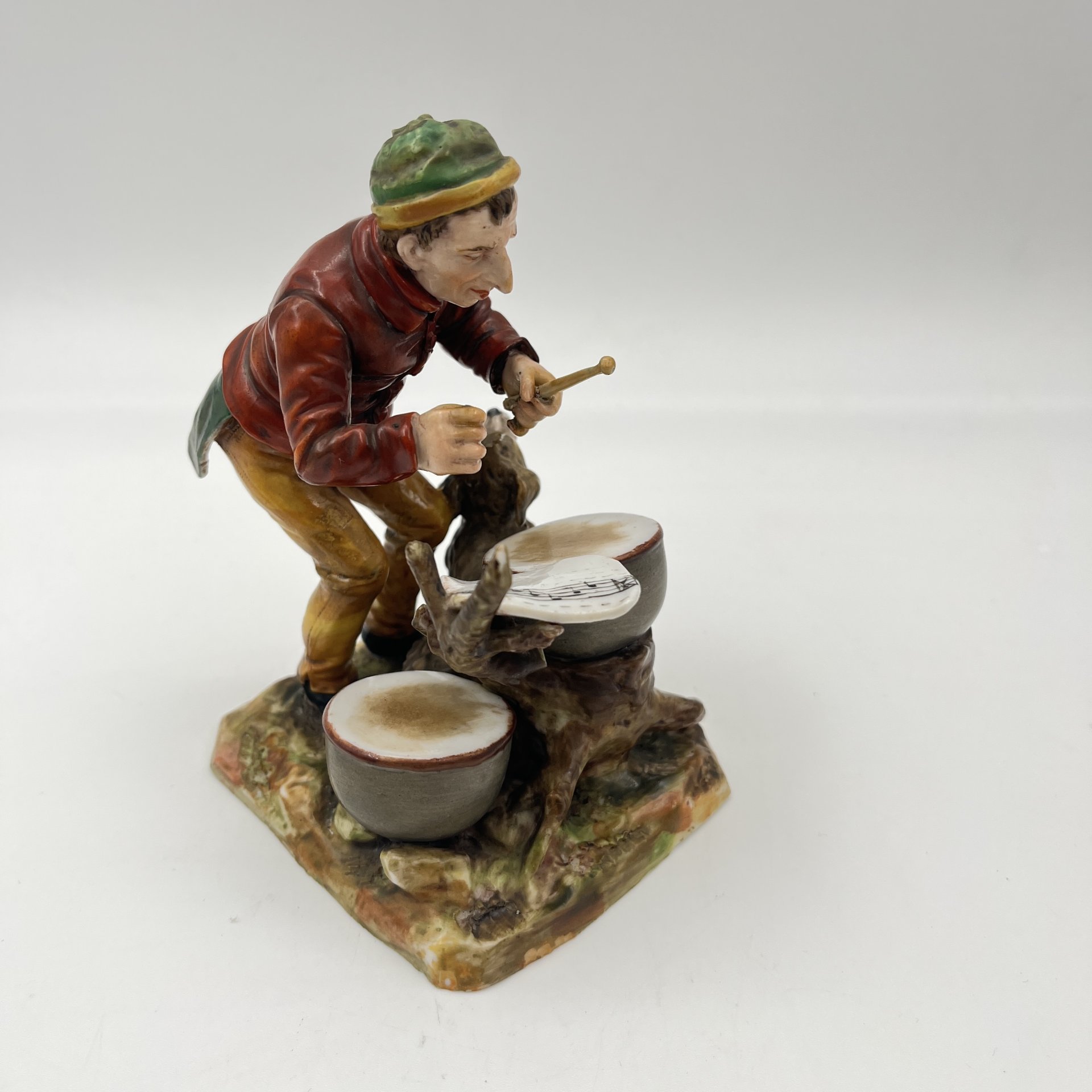 Статуэтка "Барабанщик с собакой", фарфор, роспись, Европа, 1970-1990 гг.
