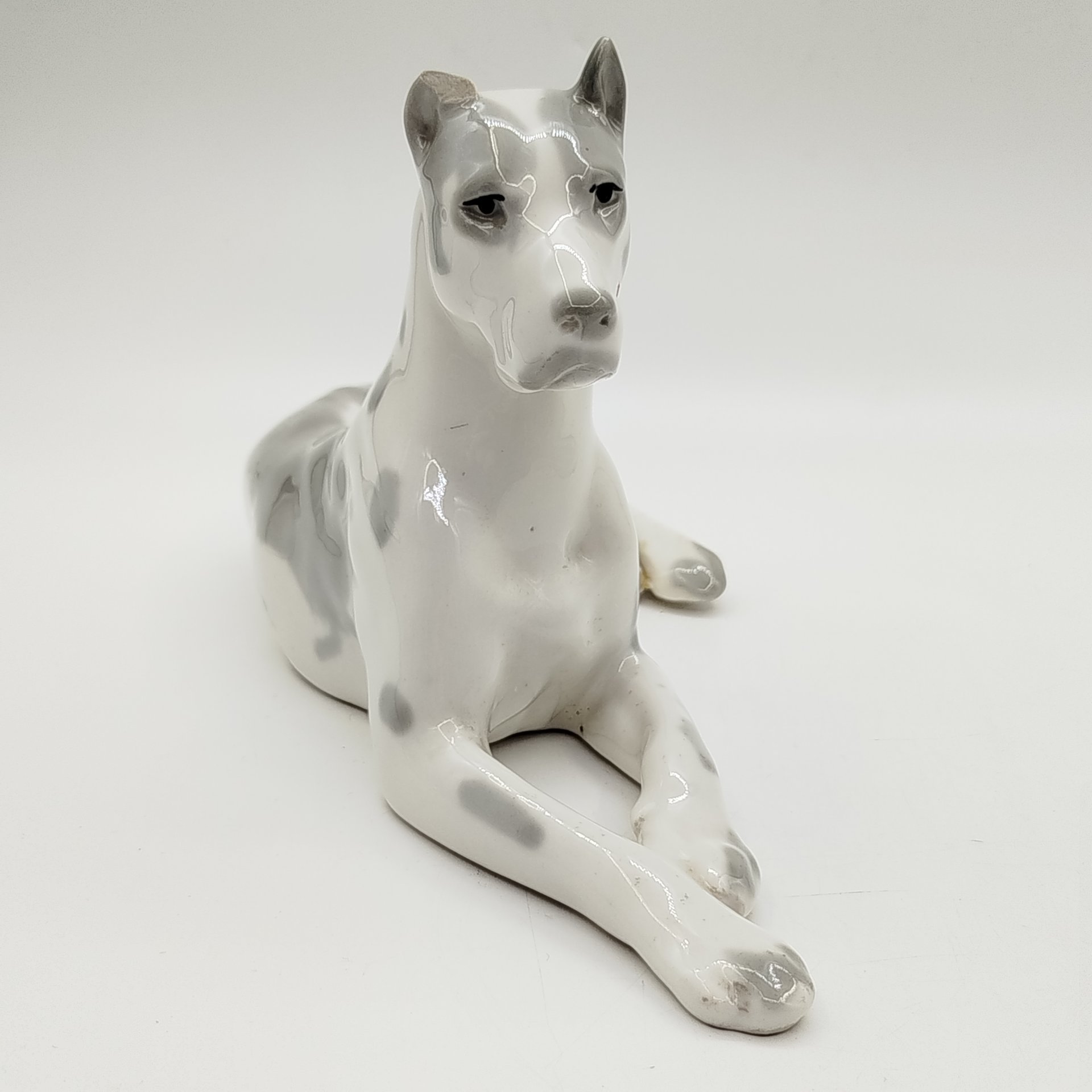 Статуэтка "Мраморный дог", скульптор И.И. Ризнич
