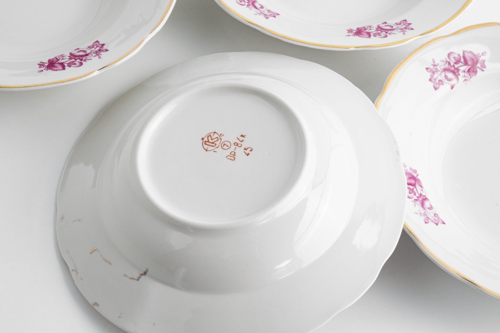 Набор суповых тарелок с цветочным декором на 4 персоны, Коростенский фарфоровый завод (КФЗ)