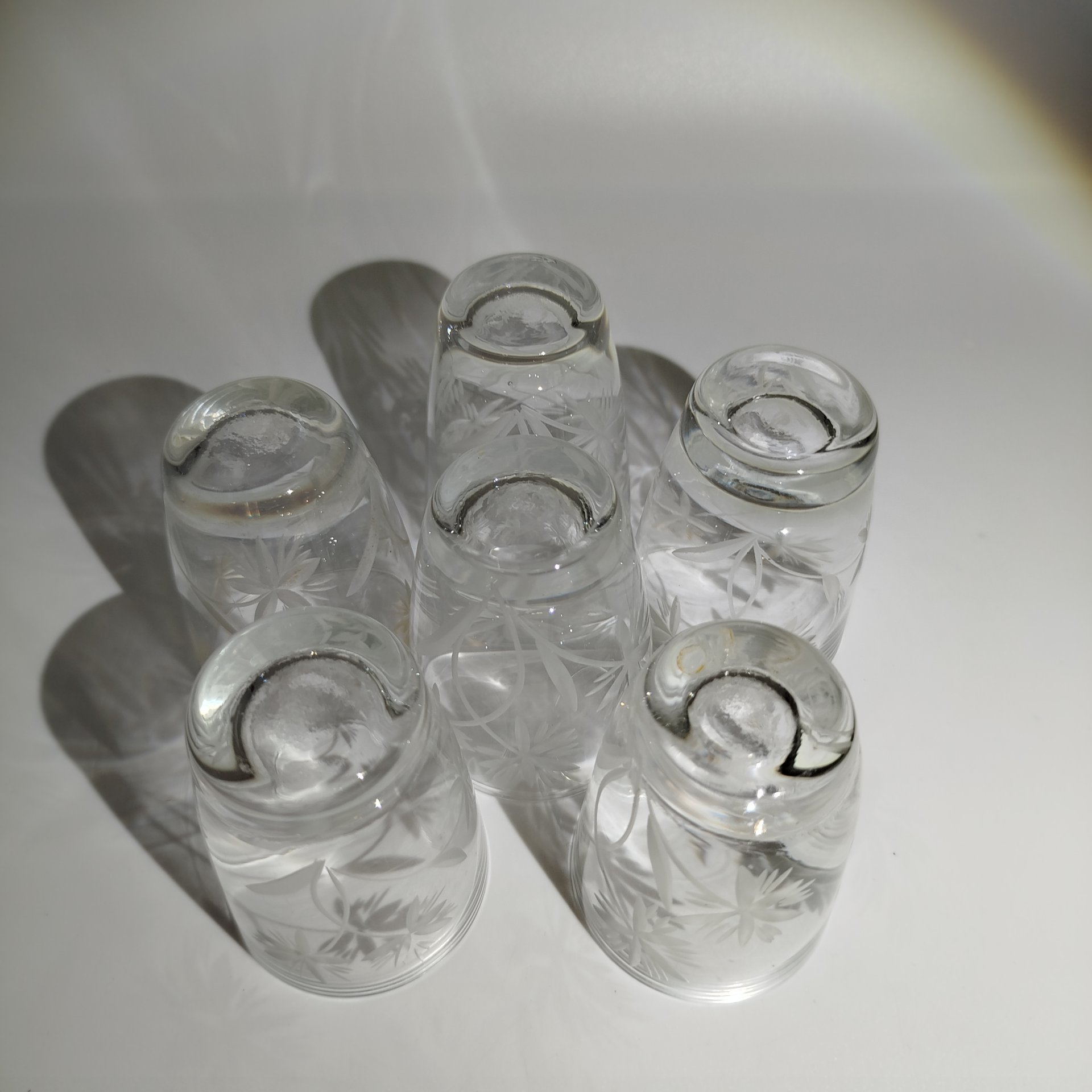 Набор стопок с цветочным декором на 6 персон (в оригинальной коробке), хрусталь, гравировка, СССР, 1990-2000 гг.