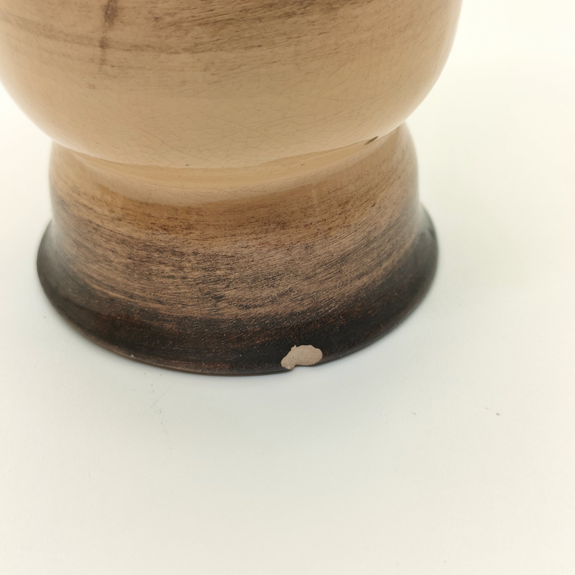 Набор из штофа лаконичной формы с изображением птицы в медальоне и 4-х стопок разных размеров, керамика, глазурь, роспись, СССР, 1970-1990 гг.