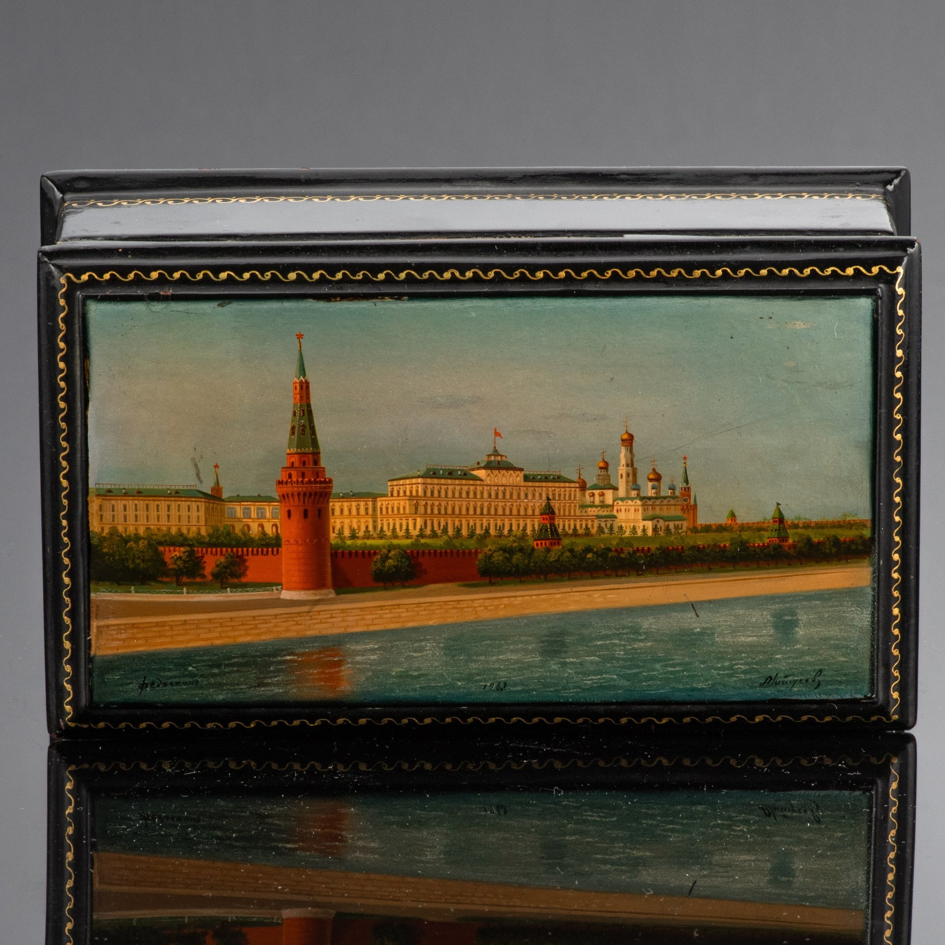 Шкатулка (лаковая миниатюра) "Кремль", папье-маше, лак, роспись, Федоскинская фабрика миниатюрной живописи (Федоскино), СССР, 1962 г., Федоскинская фабрика миниатюрной живописи (Федоскино)