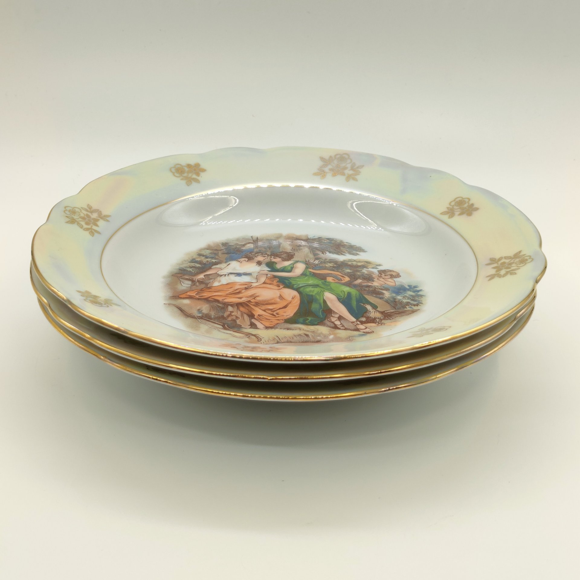 Набор из 3-х суповых тарелок из сервиза "Мадонна", фарфор, люстр, деколь, золочение, Kahla, ГДР, 1968-1987 гг.