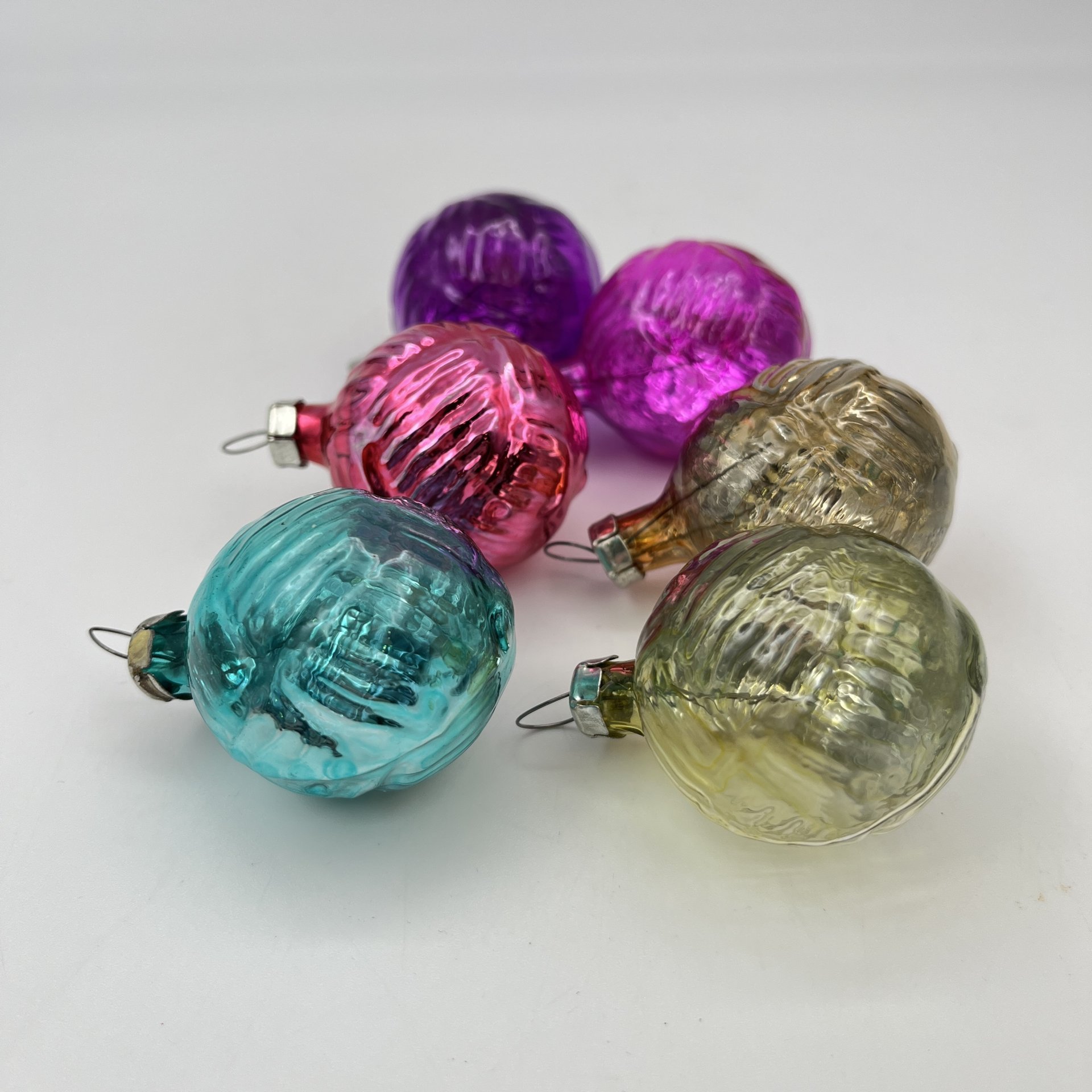 Набор ёлочных игрушек "Шары", стекло, роспись, деколь, металл, СССР, 1970-1990 гг.