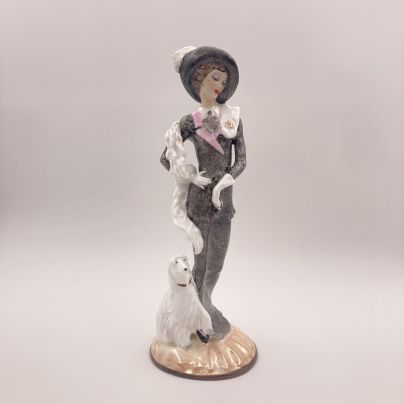 Статуэтка "Дама с собакой", фарфор, роспись, крытьё, Румыния, 1970-1990 гг.