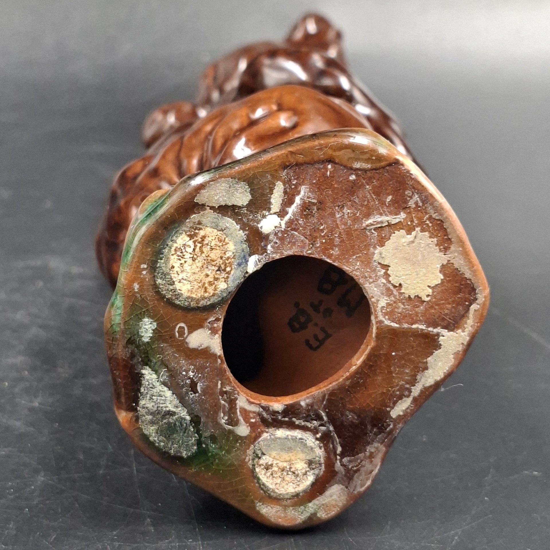 Статуэтка "Медвежонок бурый", Рябовский завод керамических изделий (предположительно), керамика, поливы, СССР, 1962 г.