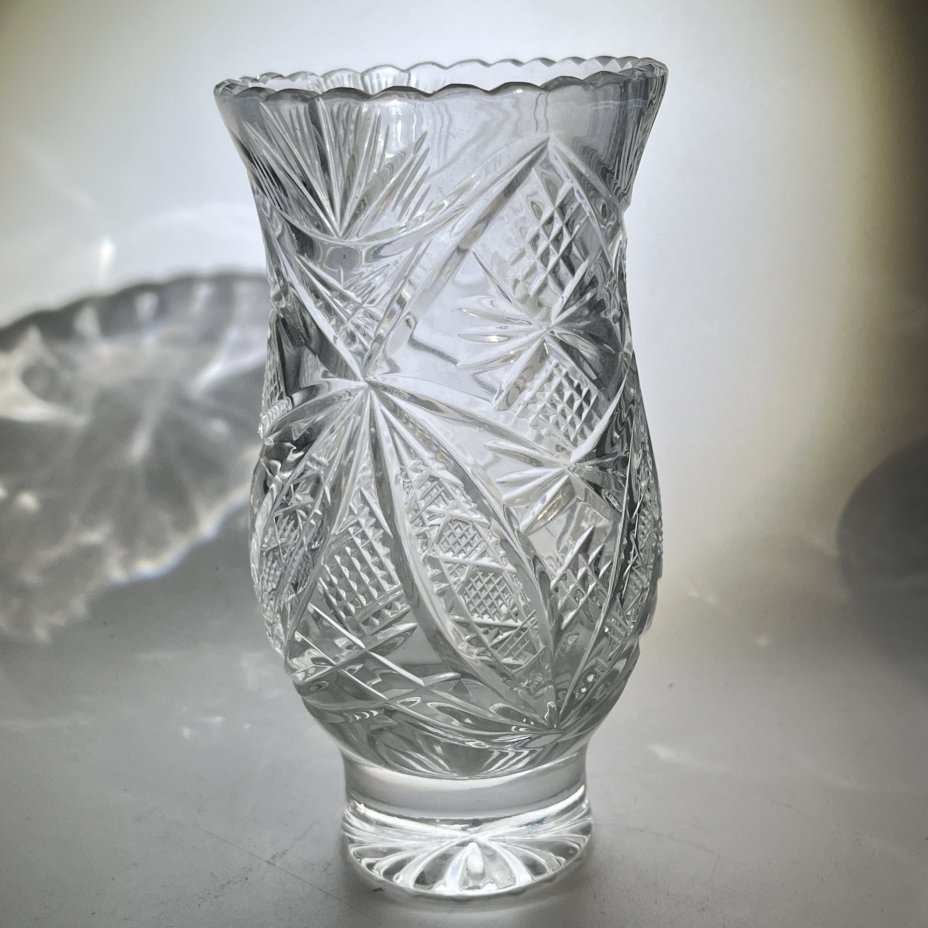 Вазочка миниатюрная с геометрическим декором, хрусталь, пресс, алмазная грань, СССР, 1970-1990 гг.