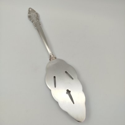 Лопатка сервировочная с растительным декором