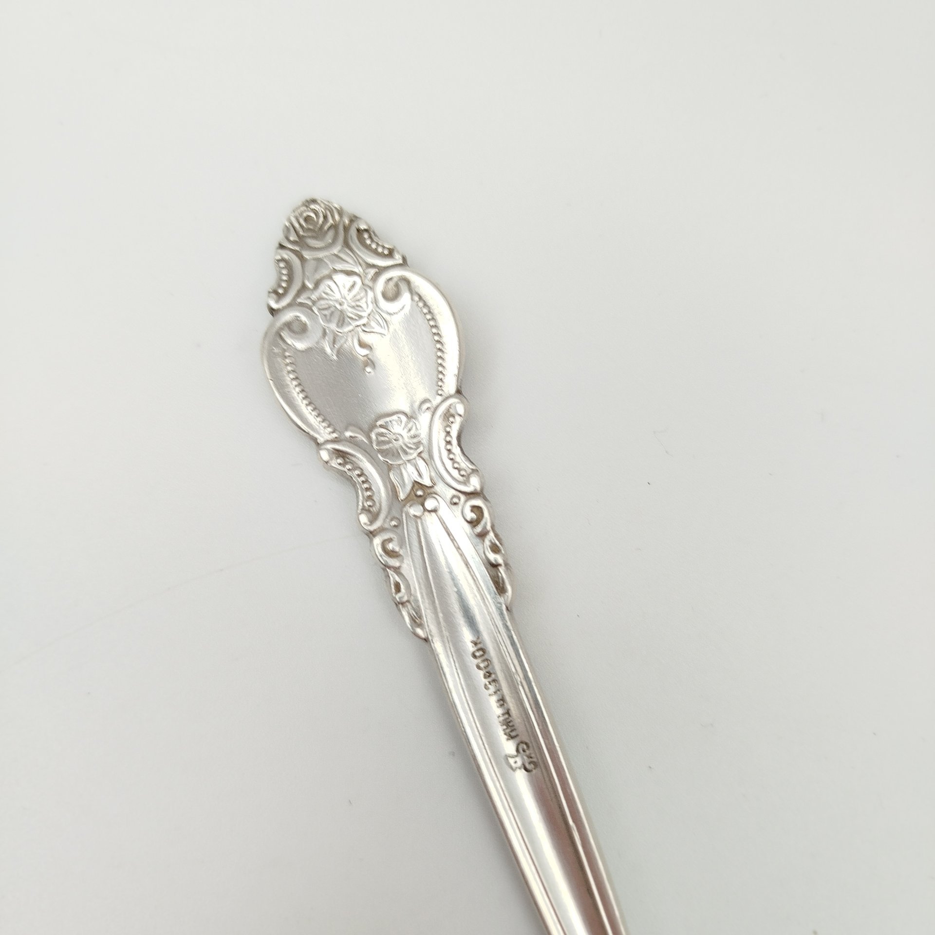 Лопатка сервировочная с растительным декором