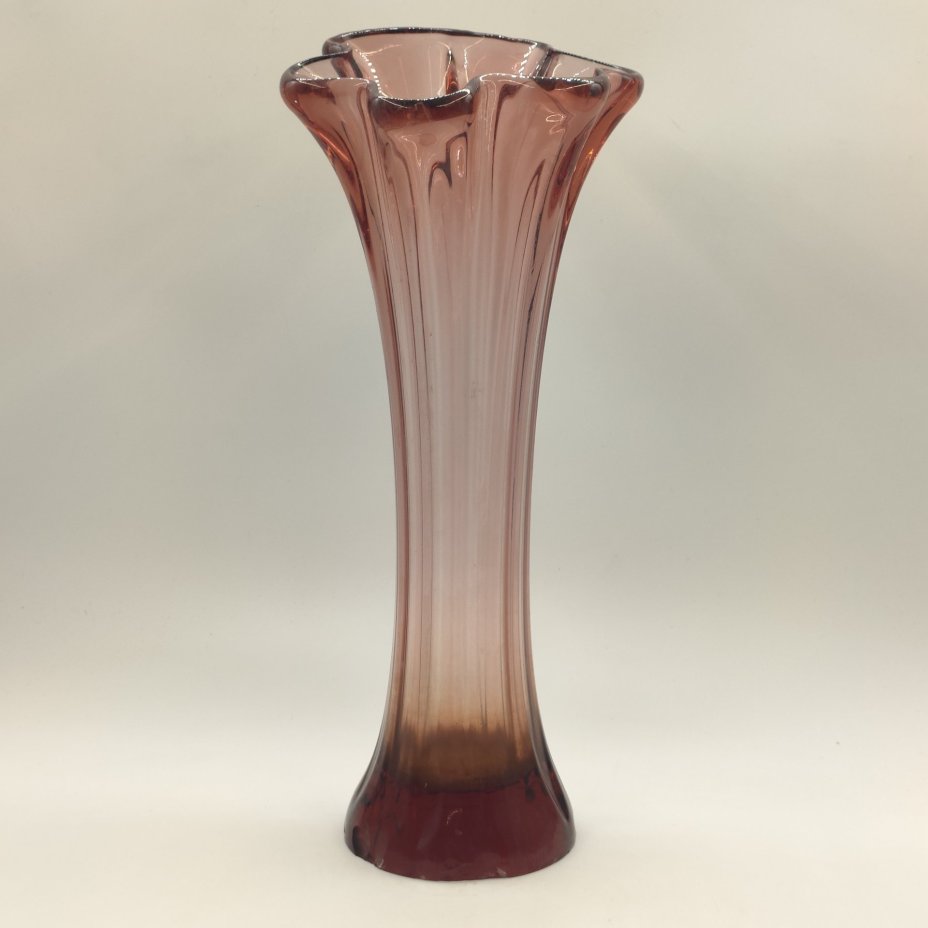 Ваза "Медуза", автор Гусарс А.П., цветное стекло, гутная техника, Ливанский стекольный завод, СССР, 1980-1990 гг.