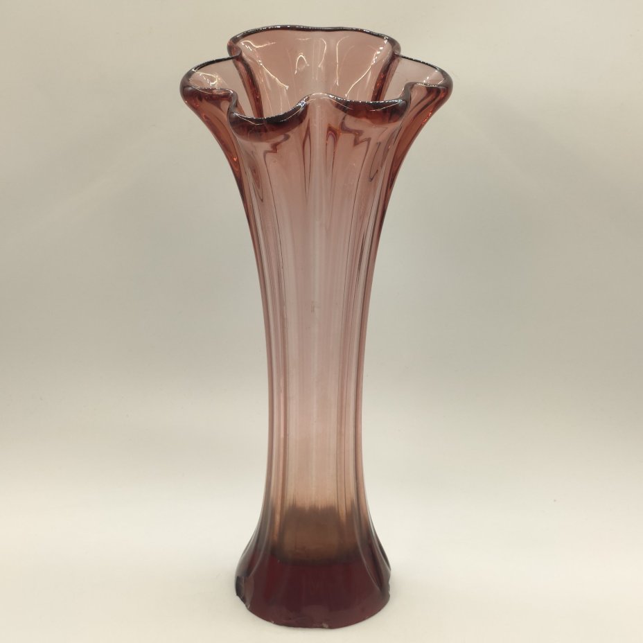 Ваза "Медуза", автор Гусарс А.П., цветное стекло, гутная техника, Ливанский стекольный завод, СССР, 1980-1990 гг.