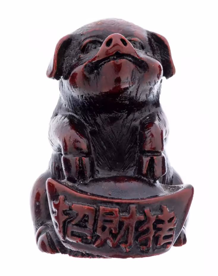 Статуэтка "Свинья" (нецкэ), композитный материал, Китай, 2000-2010 гг.