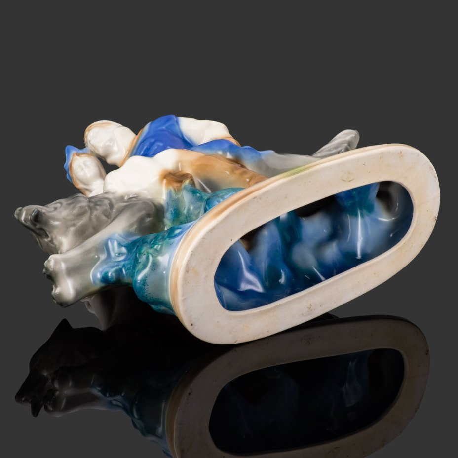 Статуэтка "Иван-царевич и Елена Прекрасная на сером волке", скульптор Л. П. Азарова, фарфор, роспись, Турыгинский фарфоровый завод артели «Художественная керамика» (Гжель), СССР, 1960-1980 гг., Турыгинский фарфоровый завод артели «Художественная керамика» (Гжель)