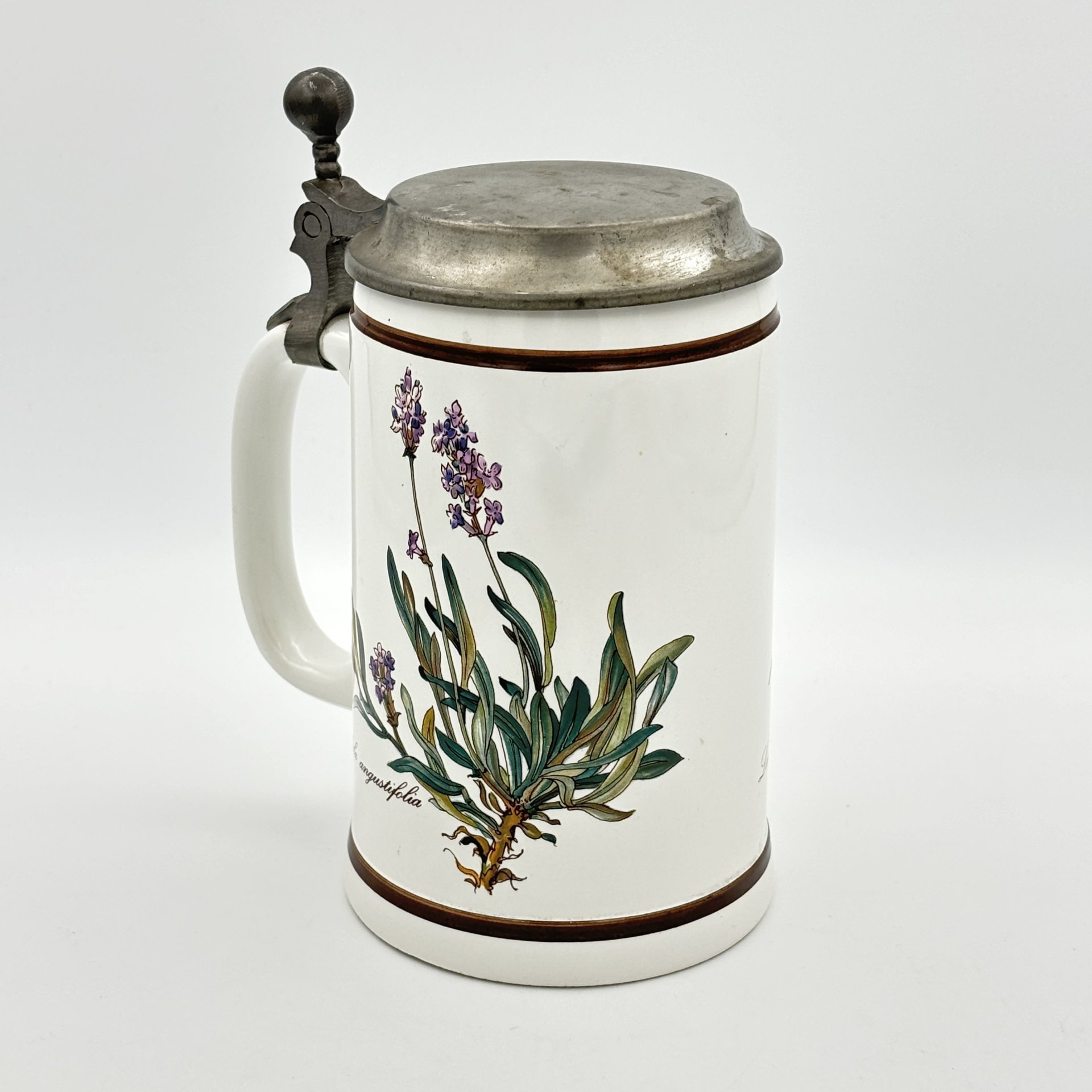 Кружка пивная, серия Botanica с изображением лаванды узколистной, фаянс, деколь, крышка - сплав металлов, Villeroy & Boch, Villeroy & Boch