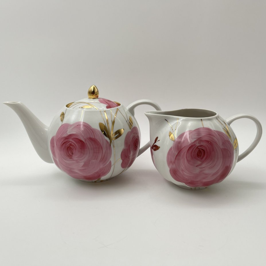 Набор чайный "Весенний" на 6 персон (10 предметов), форма "Белый лебедь", автор формы О.М. Михигули, фарфор, роспись, золочение, Дулевский фарфоровый завод (Дулёво), СССР, 1987 г.