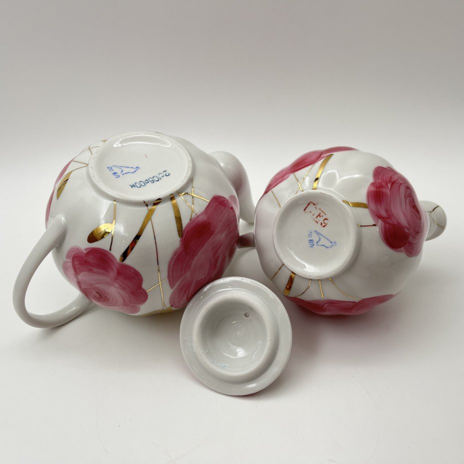 Набор чайный "Весенний" на 6 персон (10 предметов), форма "Белый лебедь", автор формы О.М. Михигули, фарфор, роспись, золочение, Дулевский фарфоровый завод (Дулёво), СССР, 1987 г.