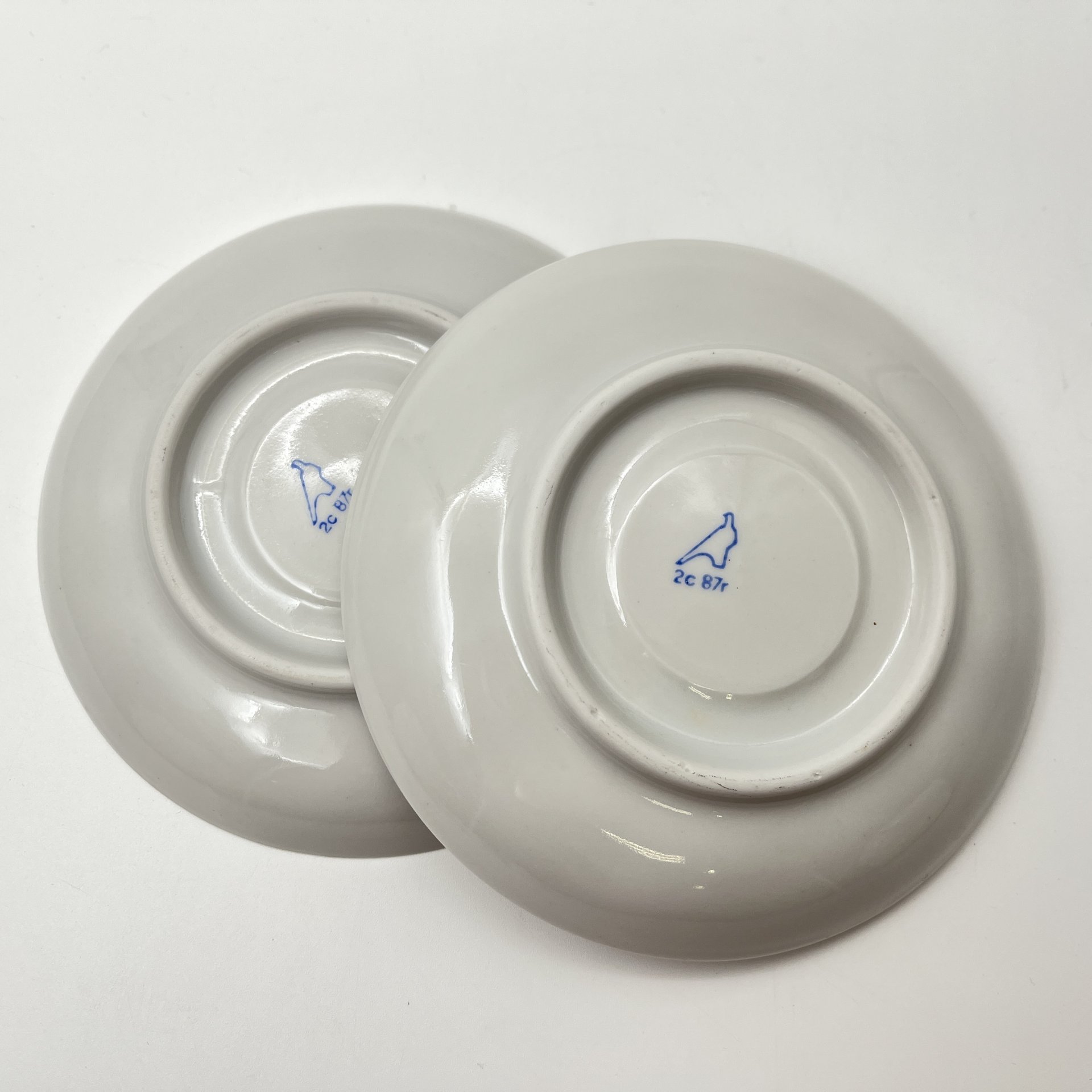 Набор чайный "Весенний" на 6 персон (10 предметов), форма "Белый лебедь", автор формы О.М. Михигули, фарфор, роспись, золочение, Дулевский фарфоровый завод (Дулёво), СССР, 1987 г.