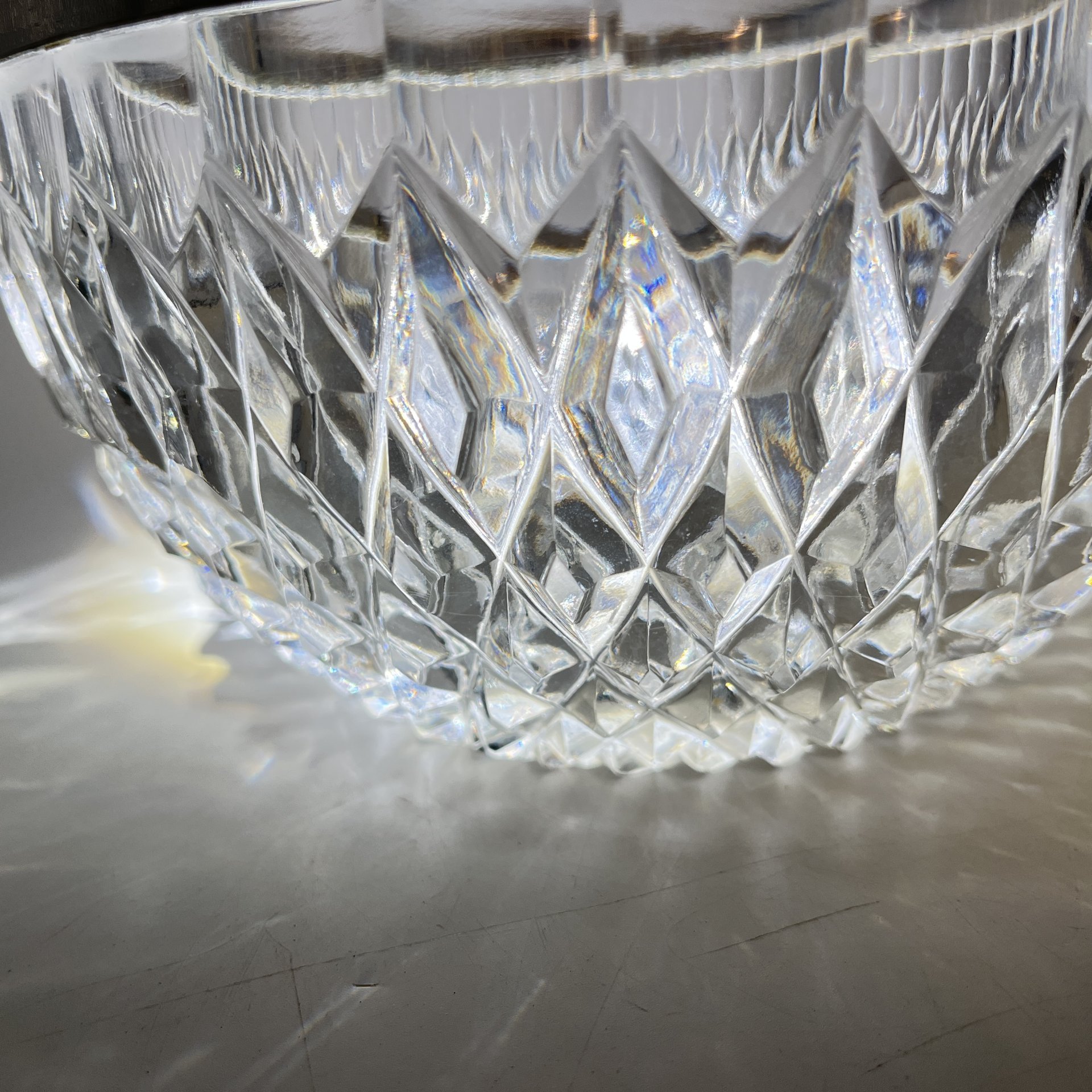 Фруктовница с геометрическим декором и металлическим ободком, хрусталь, металл, СССР, 1970-1990 гг.