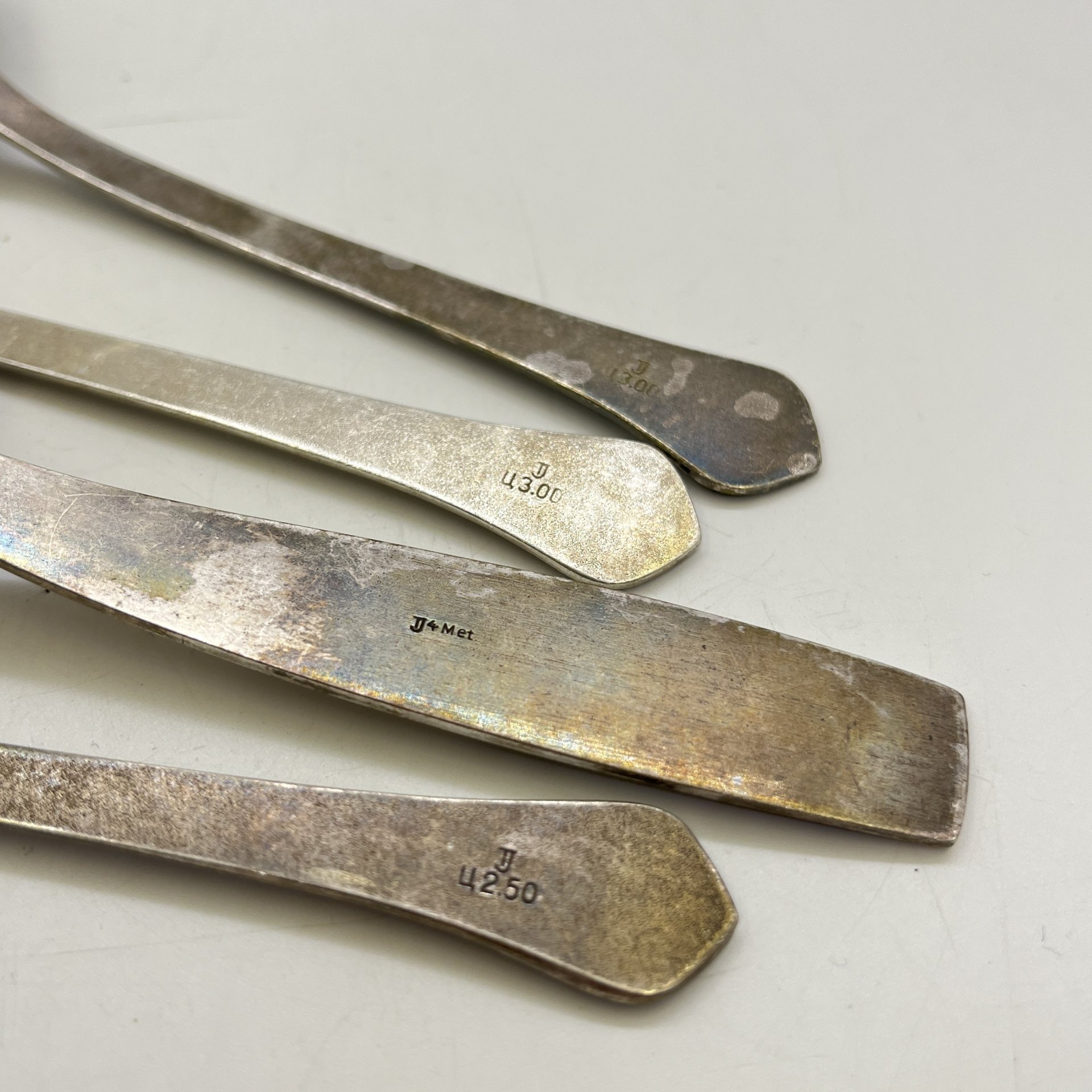 Набор из 4 столовых приборов (подбор)