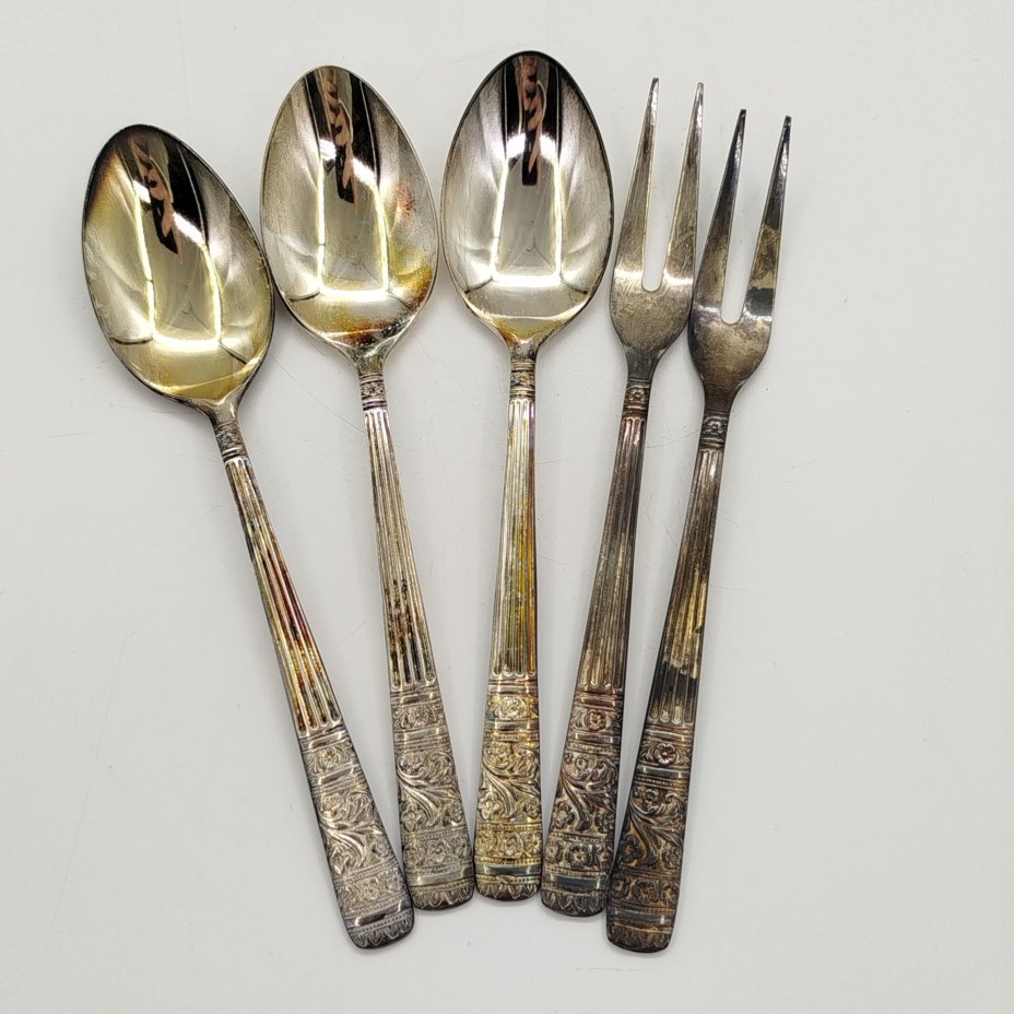 Набор из 2-х вилок для лимона и 3-х чайных ложек с цветочным декором, "Phoenix", сталь, Европа, 1970-1990 гг.