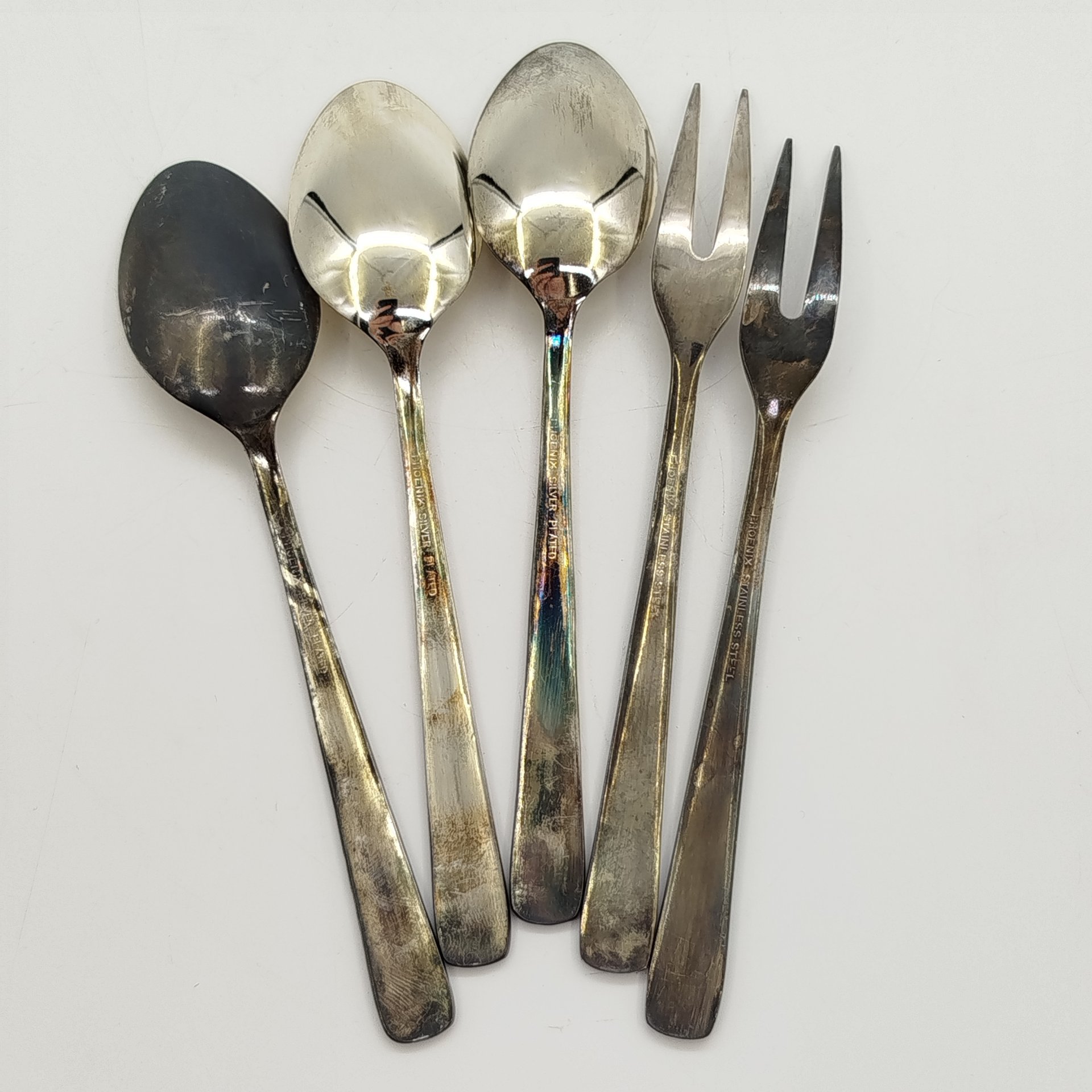 Набор из 2-х вилок для лимона и 3-х чайных ложек с цветочным декором, "Phoenix", сталь, Европа, 1970-1990 гг.