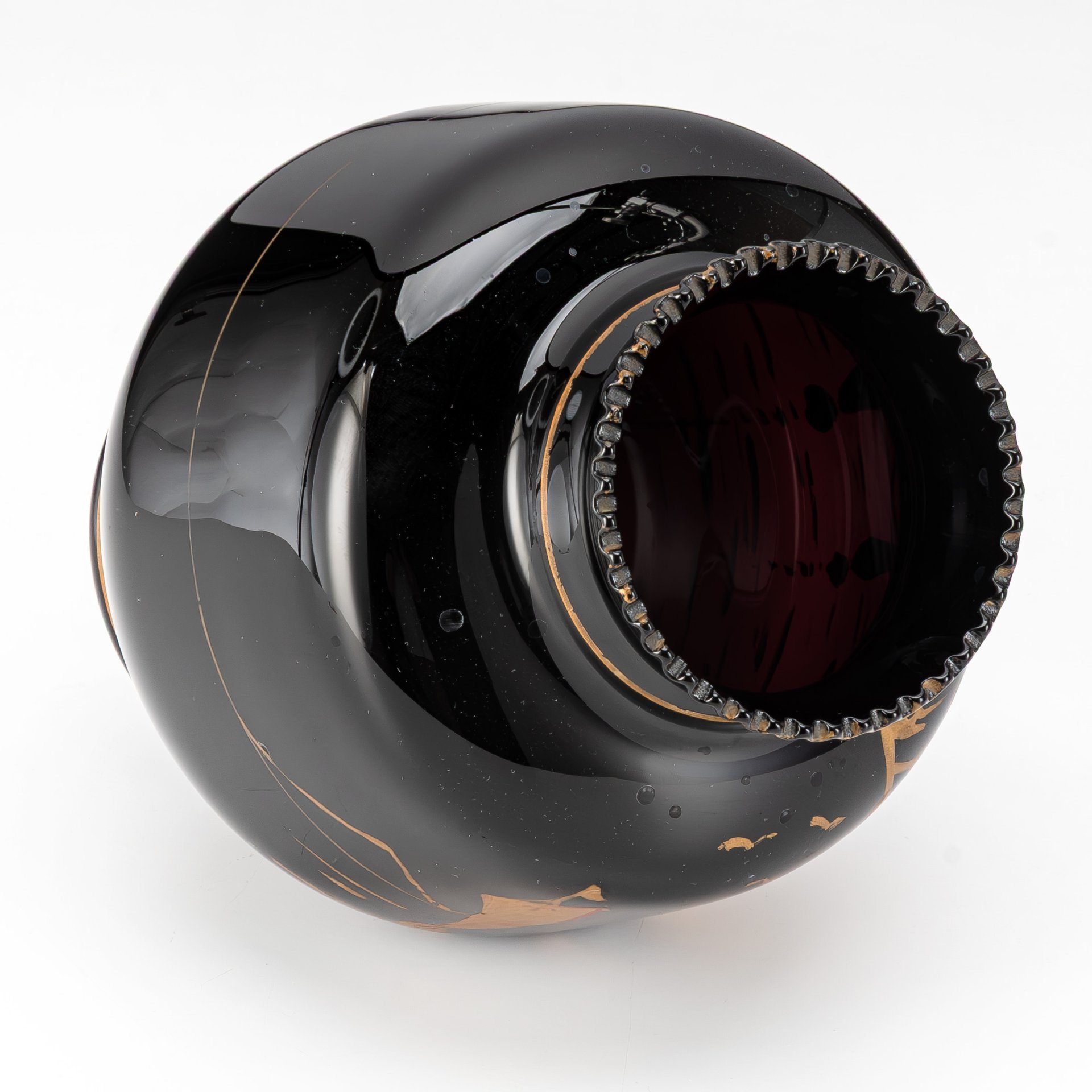 Ваза с изображением парусников