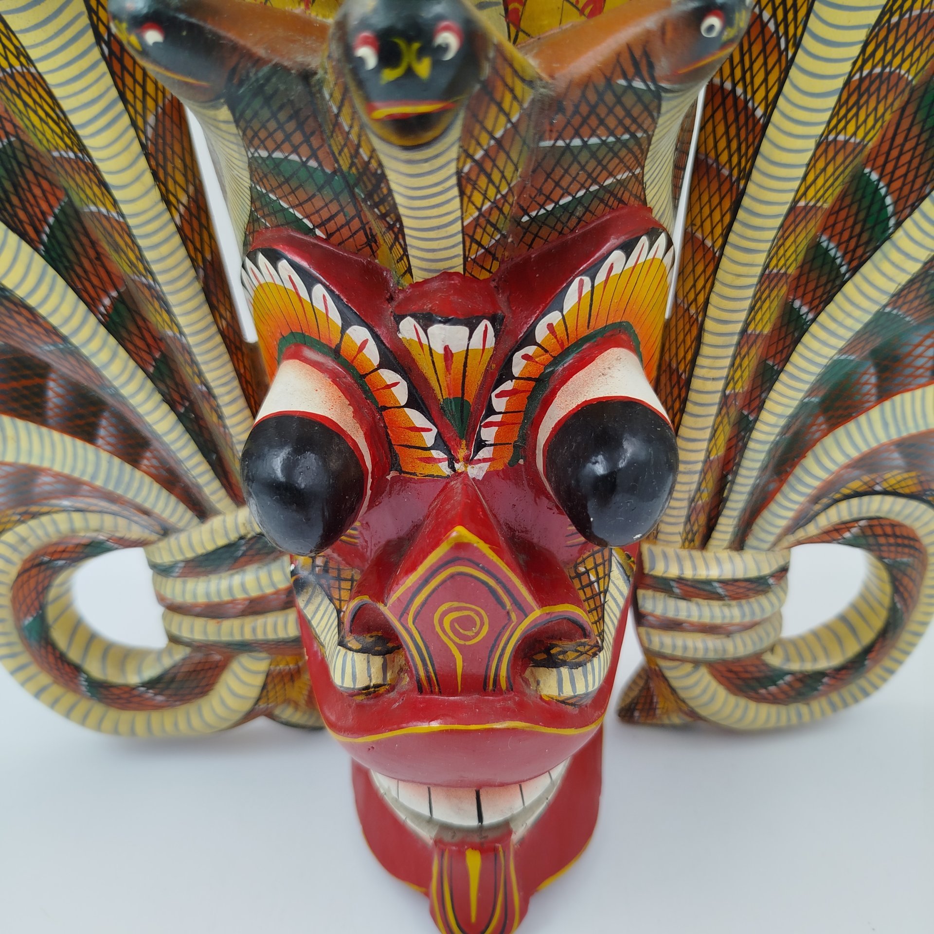 Маска сувенирная "Нага Ракша" (Маска демона Кобр), дерево, резьба, роспись, Шри-Ланка, 1980-2000 гг.