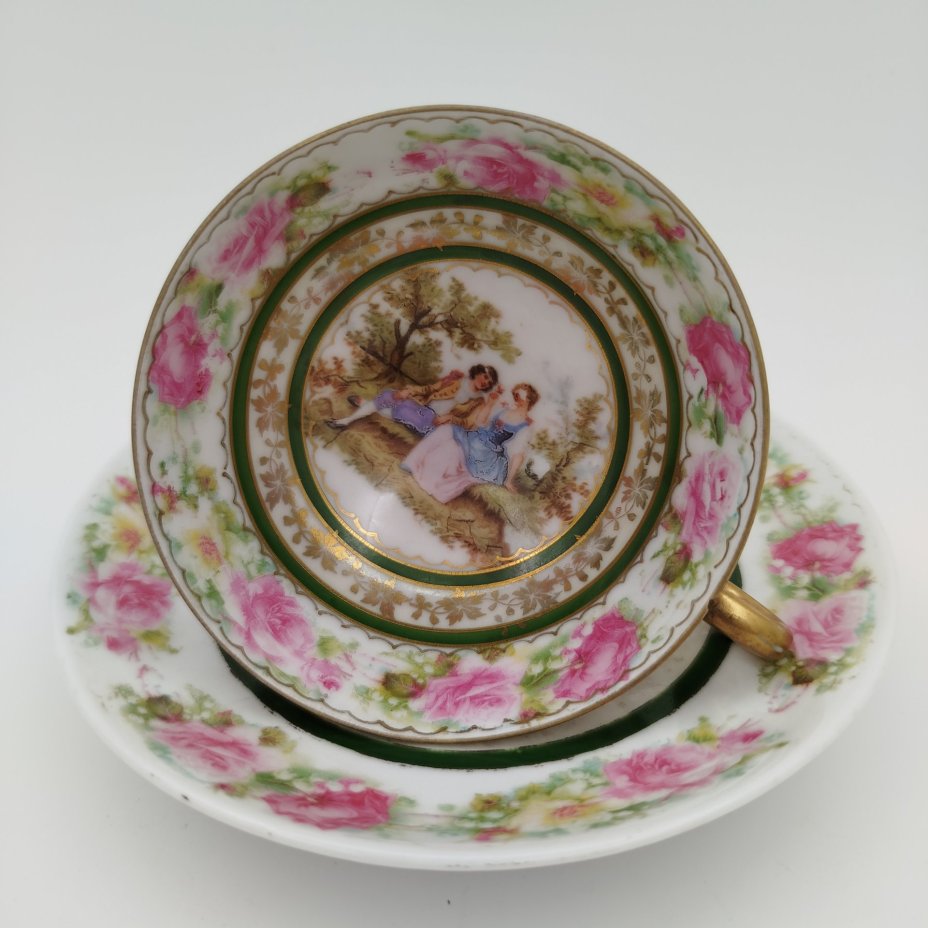 Пара кофейная, украшенная галантной сценой, B. BLOCH & Co. - EICHWALD