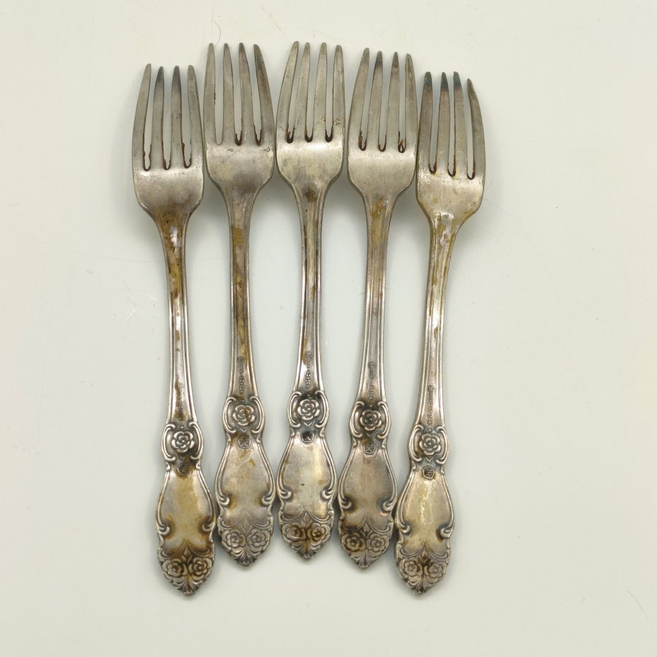 Набор десертных вилок "Серебряная роза" на 5 персон, мНЦ (медь-никель-цинк), Кольчугинский завод цветных металлов, СССР, 1962-1991 гг.