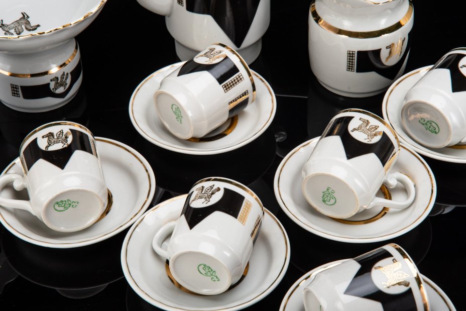 Сервиз кофейный "Пегас" на 6 персон (16 предметов), фарфор, крытье, деколь, золочение, Сумский фарфоровый завод, СССР, 1974-1991 гг.