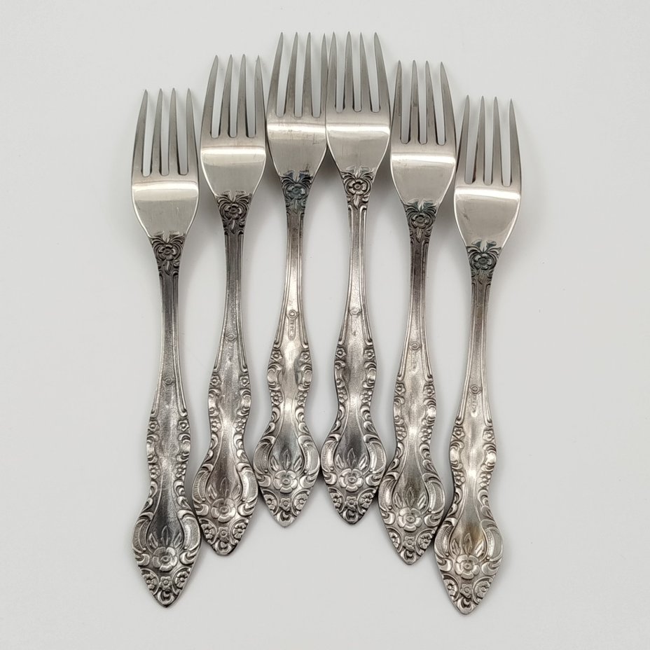 Набор столовых приборов на 6 песрон (30 предметов) с растительным декором в оригинальной коробке, нержавеющая стальл, картон, Павловский завод художественных металлоизделий им. С.М. Кирова