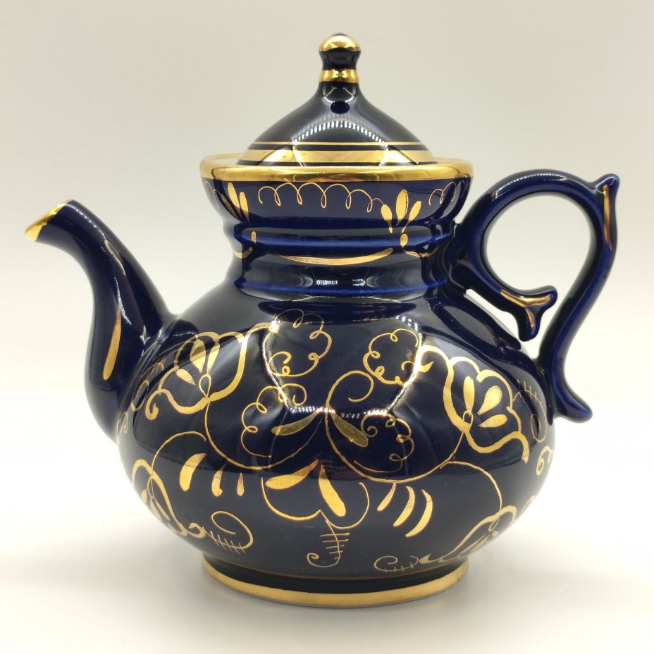Чайник заварочный с расписным растительным декором, фарфор, кобальт, золочение, роспись, Объединение «Гжель», СССР, 1972-1985 гг.