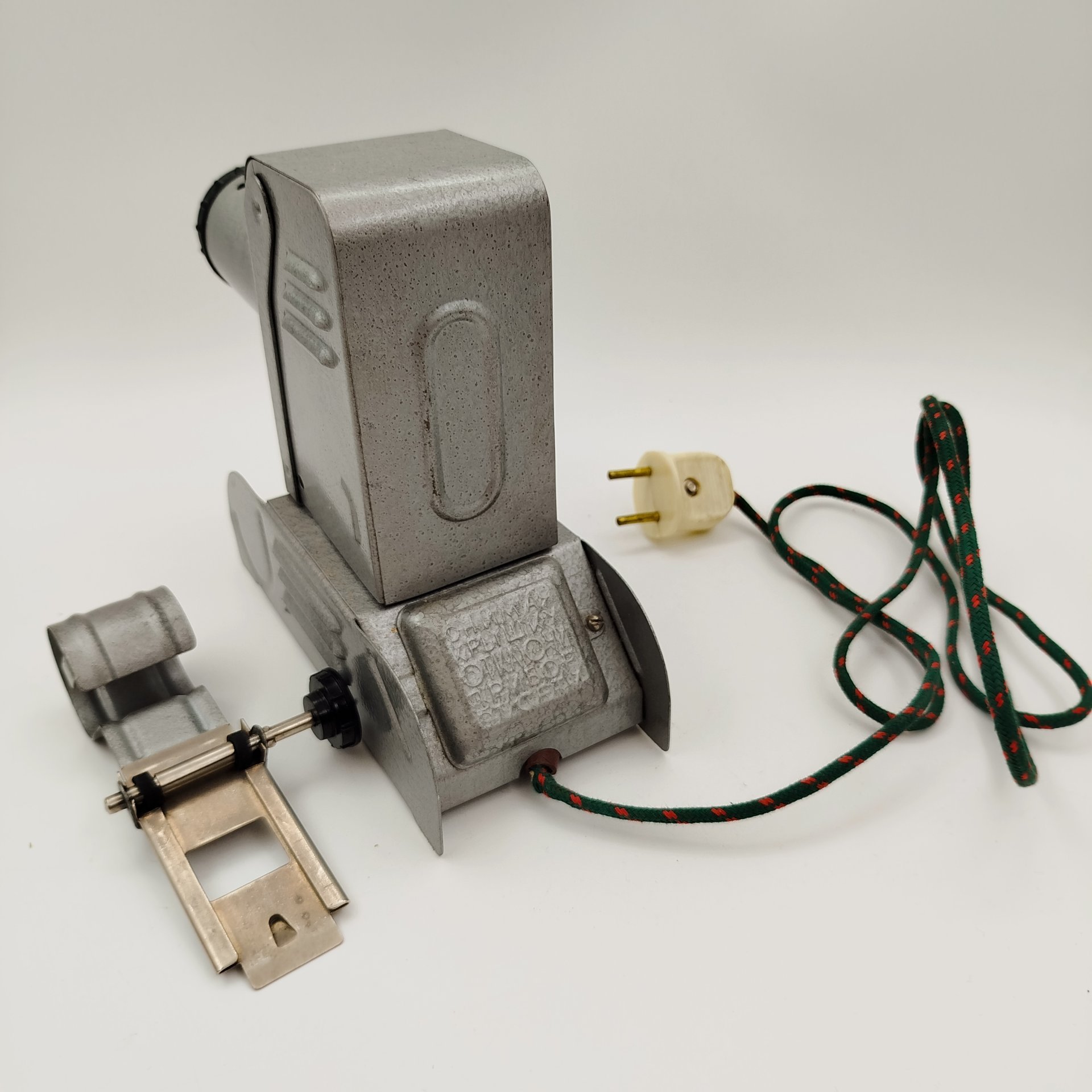 Фильмоскоп в коробке, с набором диафильмов, Завод "Электрооборудование"