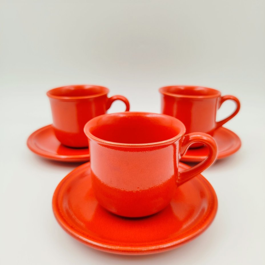 Набор из 3-х кофейных пар красного оттенка