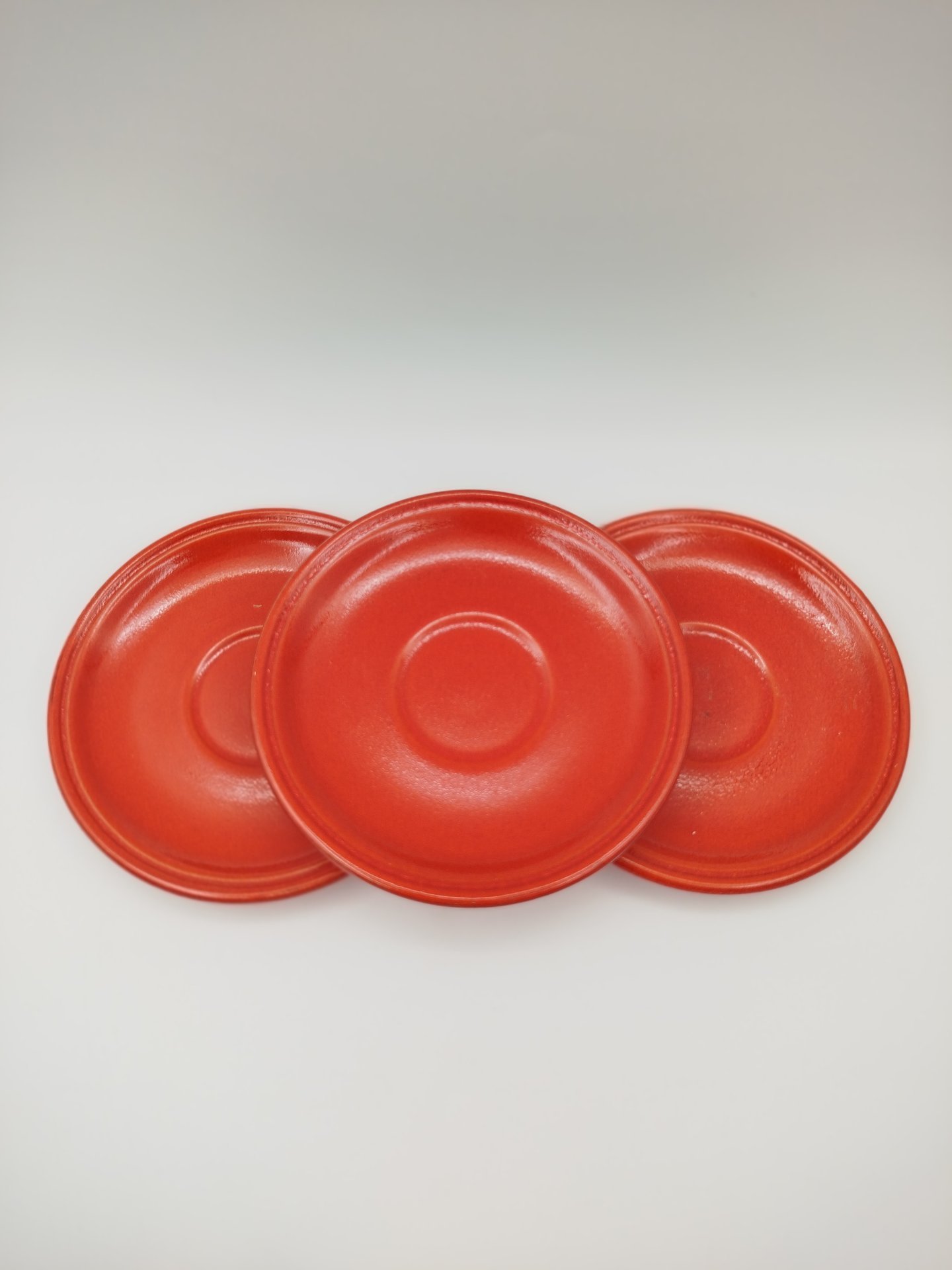 Набор из 3-х кофейных пар красного оттенка